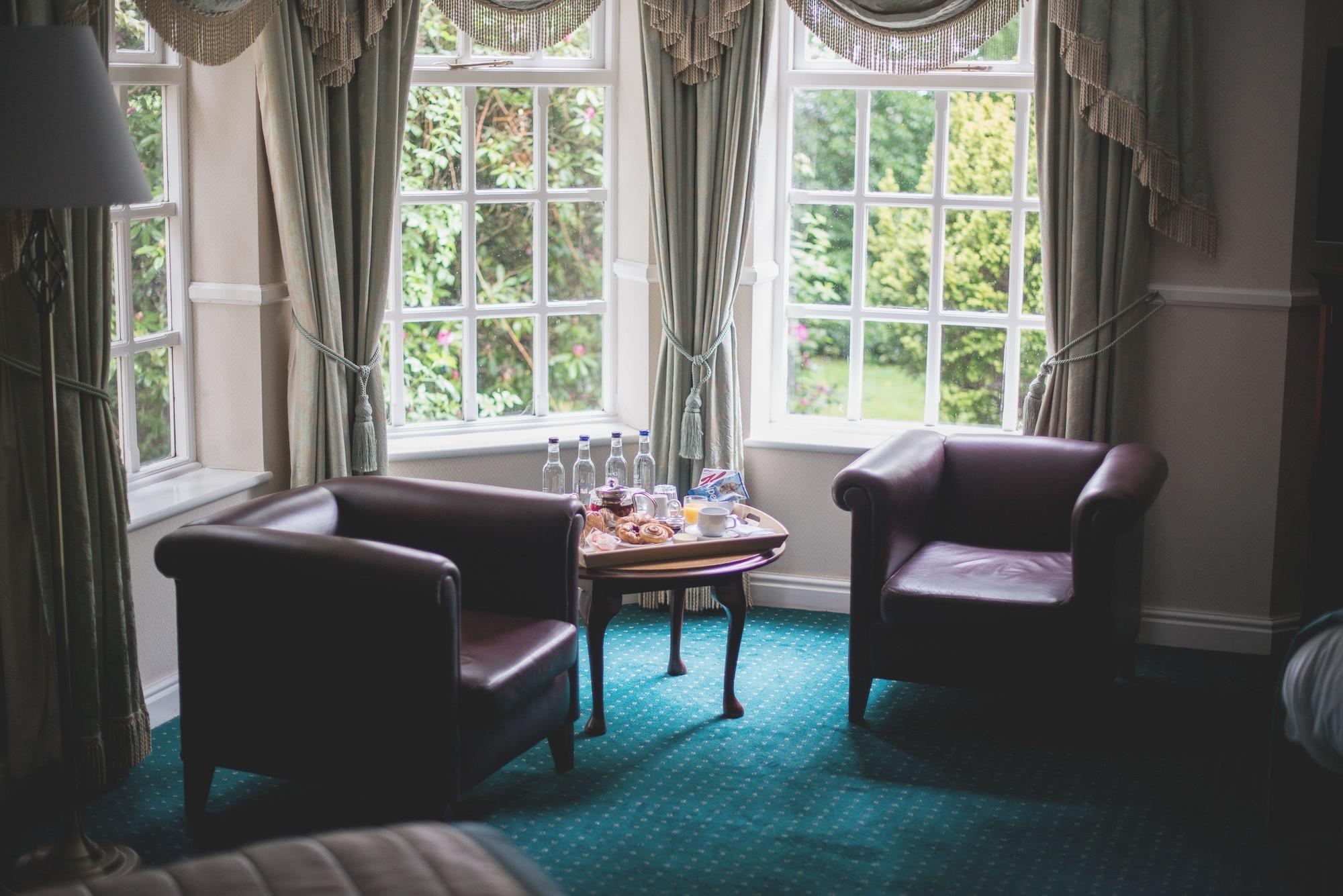 Mere Court Hotel Knutsford Bagian luar foto