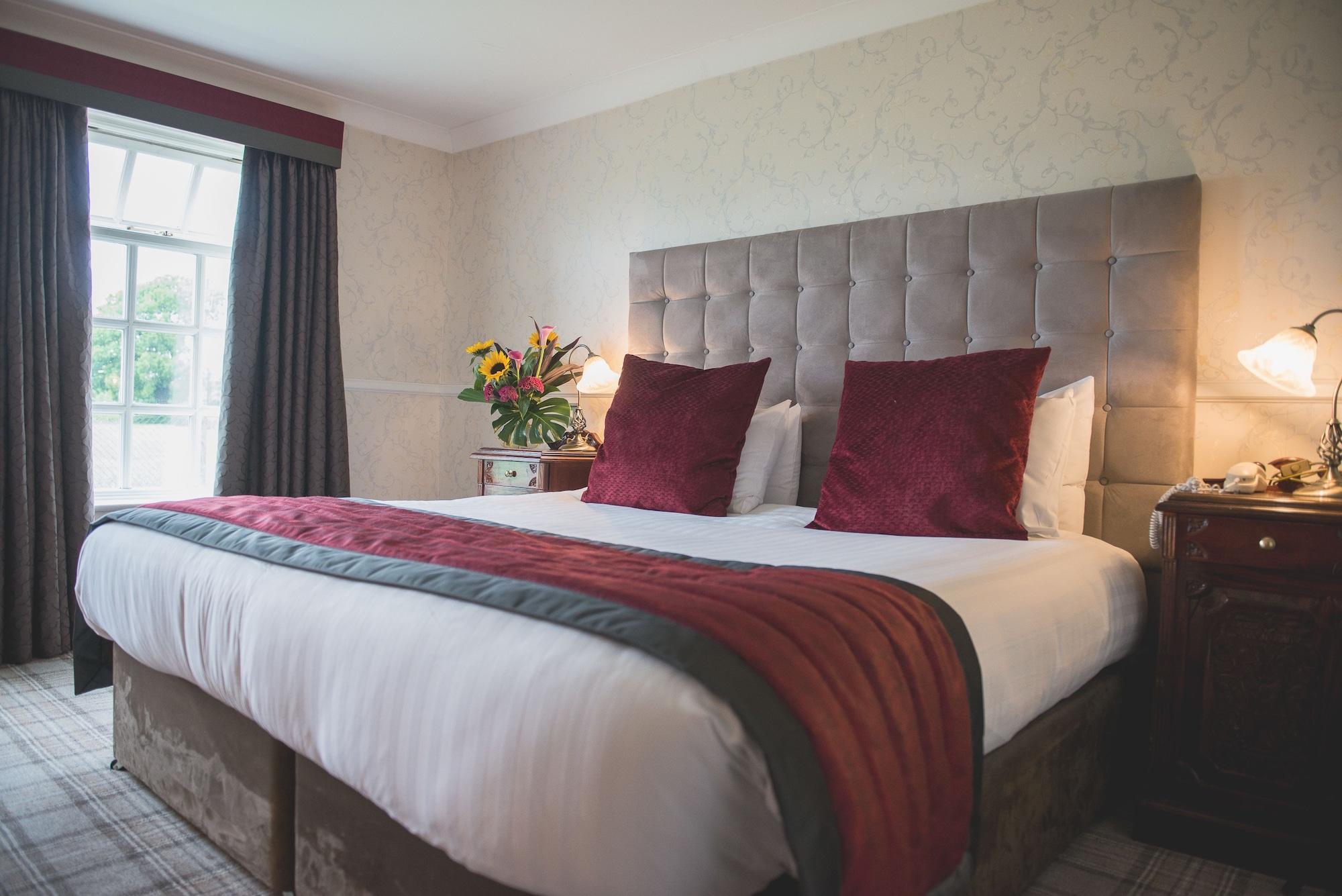 Mere Court Hotel Knutsford Bagian luar foto