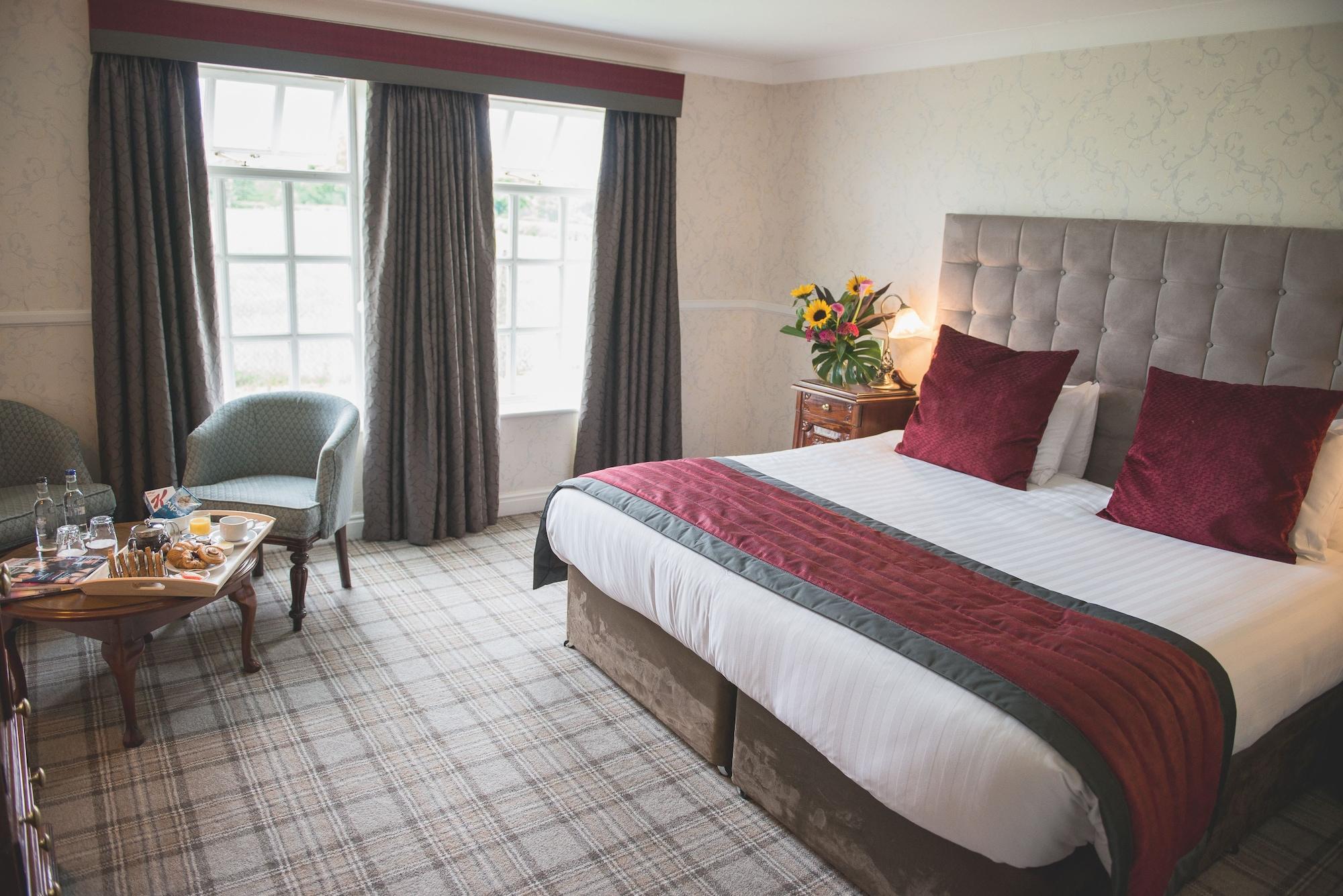Mere Court Hotel Knutsford Bagian luar foto