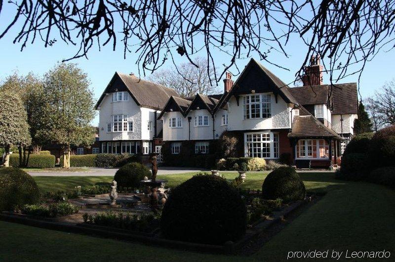 Mere Court Hotel Knutsford Bagian luar foto