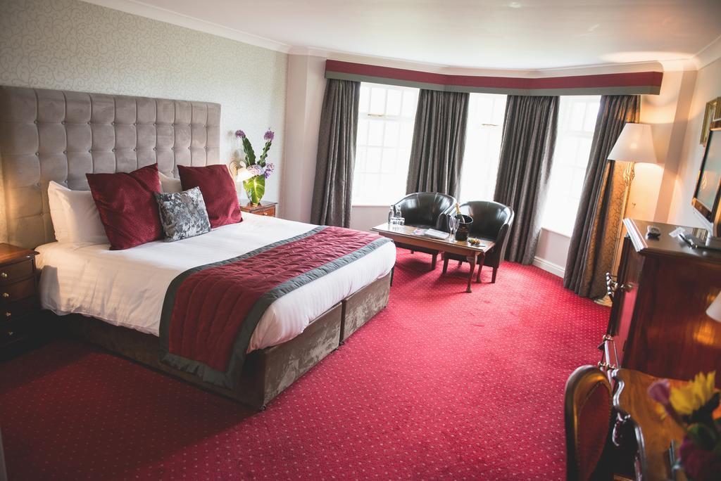 Mere Court Hotel Knutsford Bagian luar foto