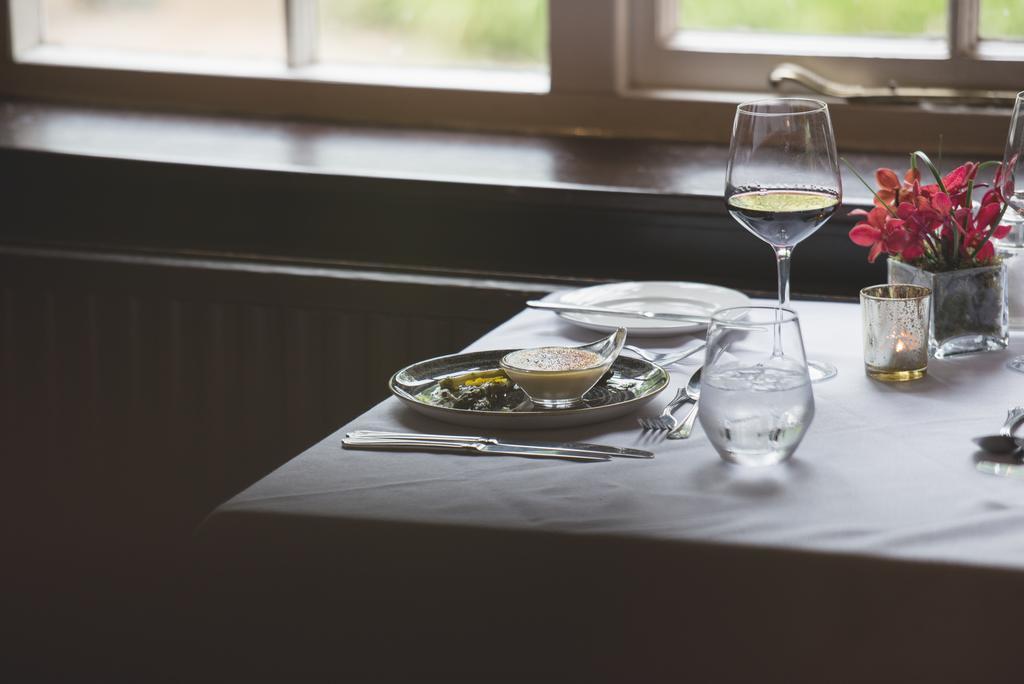 Mere Court Hotel Knutsford Bagian luar foto