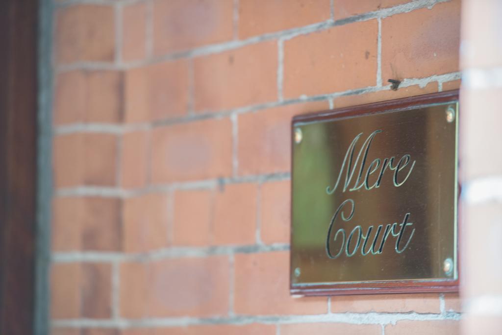 Mere Court Hotel Knutsford Bagian luar foto