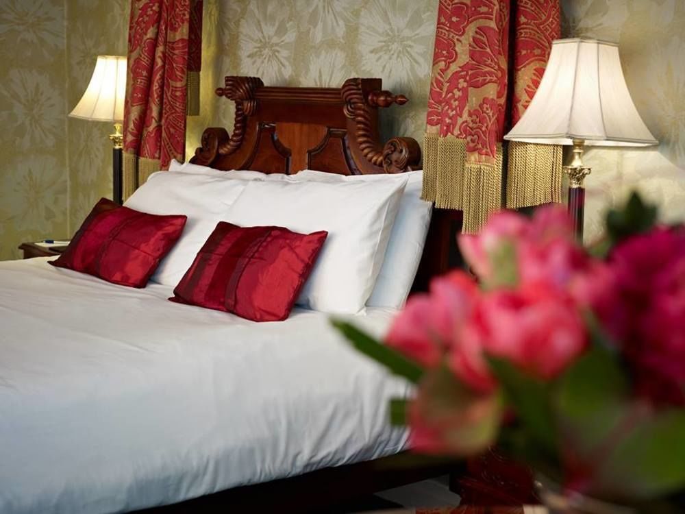 Mere Court Hotel Knutsford Bagian luar foto