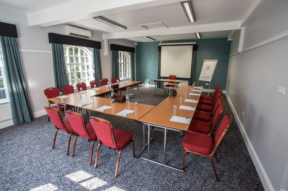 Mere Court Hotel Knutsford Bagian luar foto