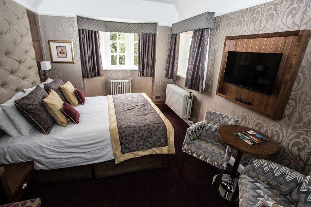 Mere Court Hotel Knutsford Bagian luar foto