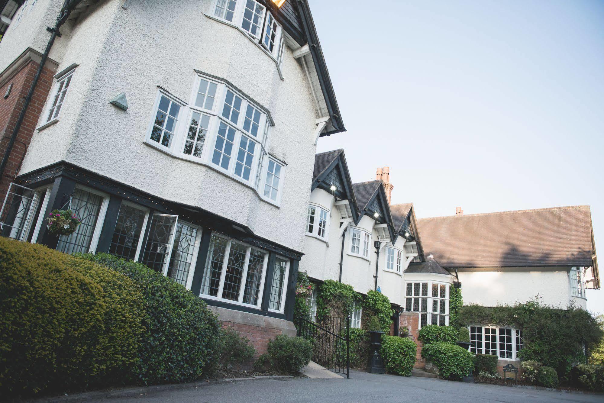 Mere Court Hotel Knutsford Bagian luar foto