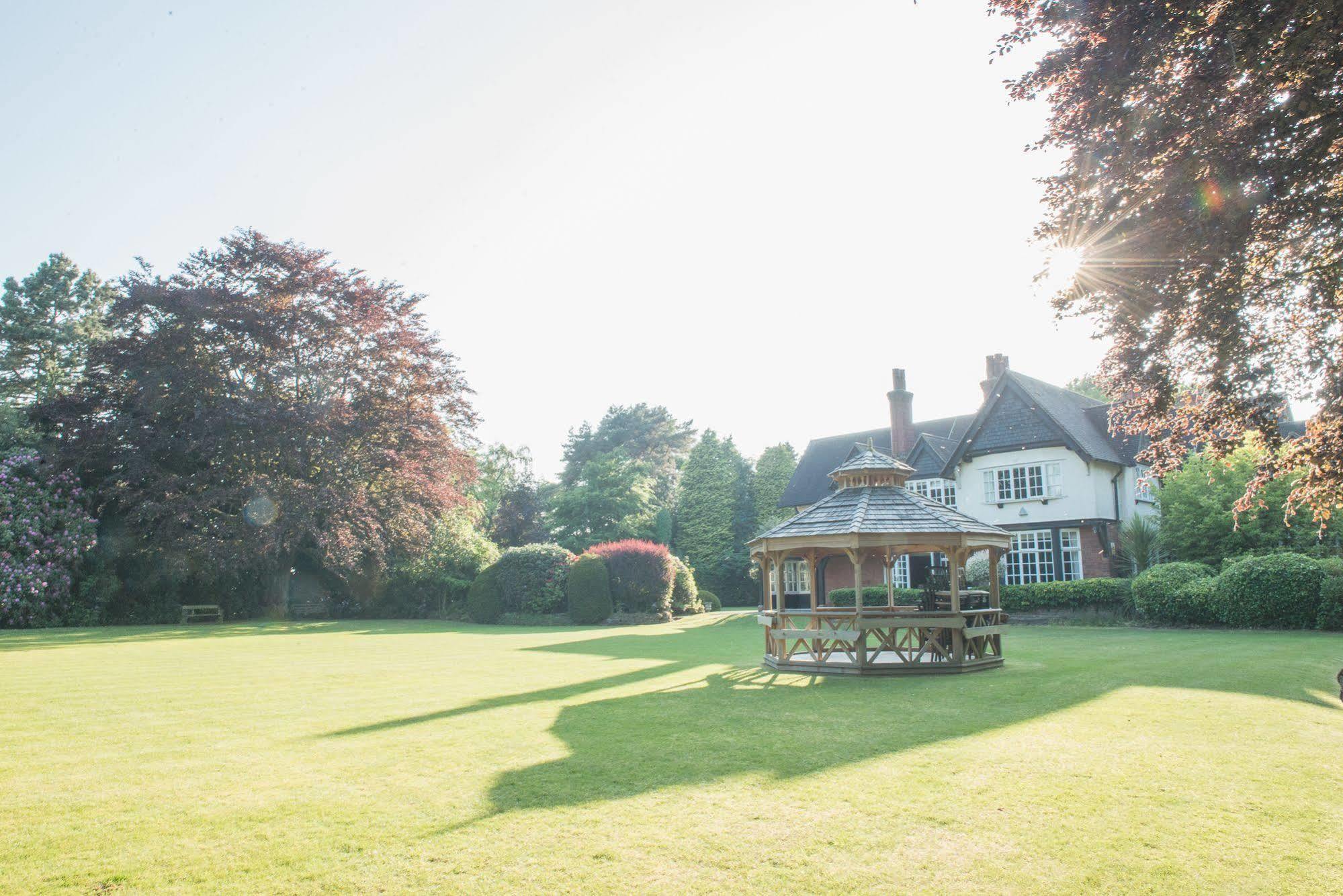Mere Court Hotel Knutsford Bagian luar foto