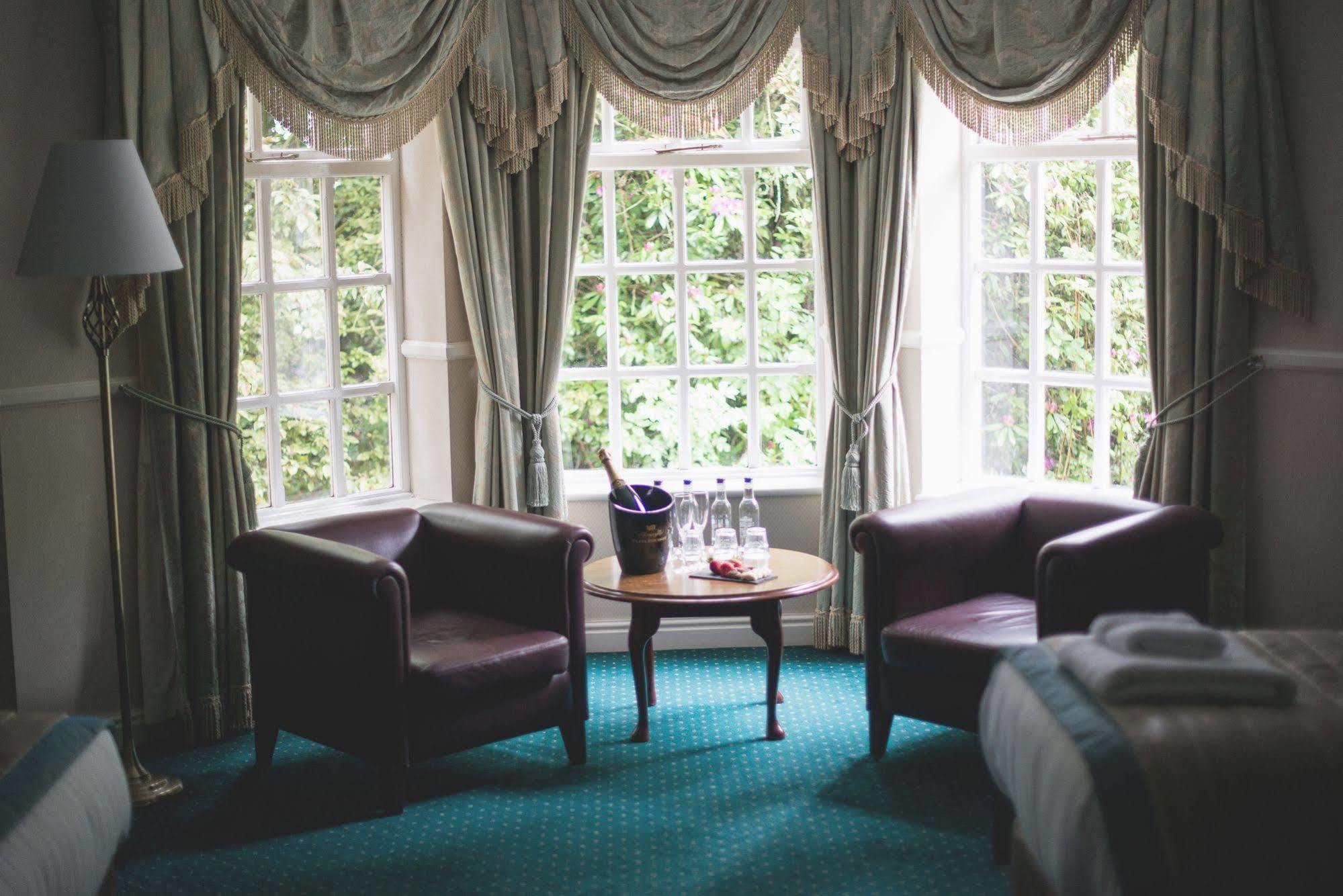 Mere Court Hotel Knutsford Bagian luar foto