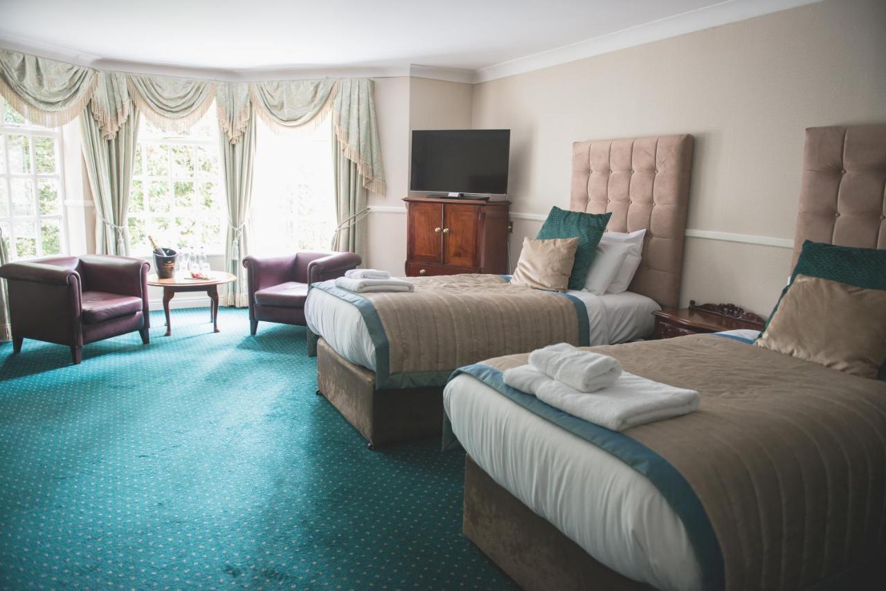 Mere Court Hotel Knutsford Bagian luar foto